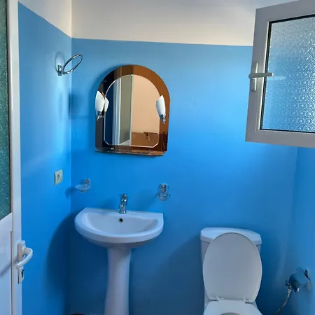 Isufi Apartamento *